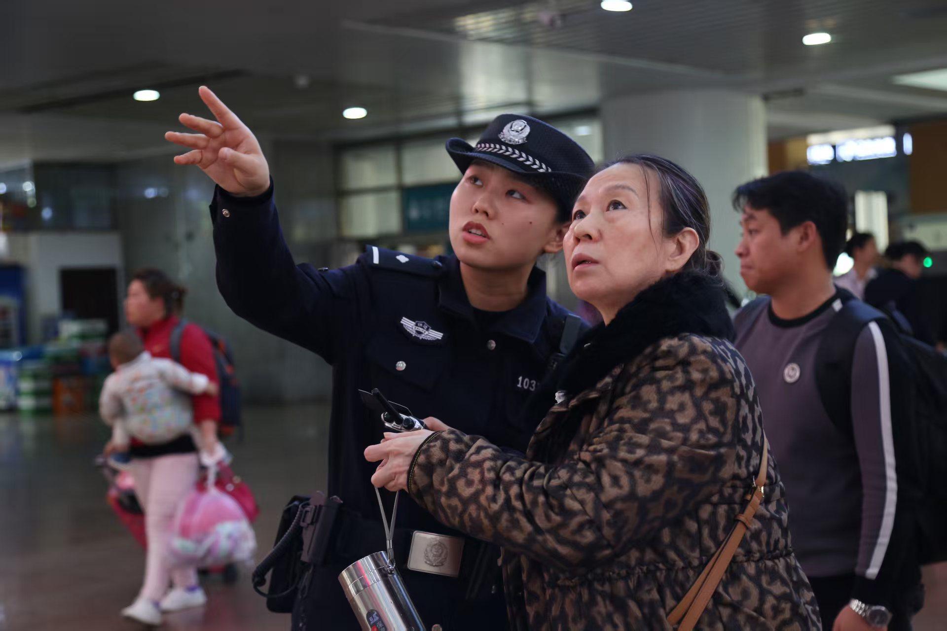 北海站派出所：“候鳥”警務提質增效 精準護航“南飛”旅客